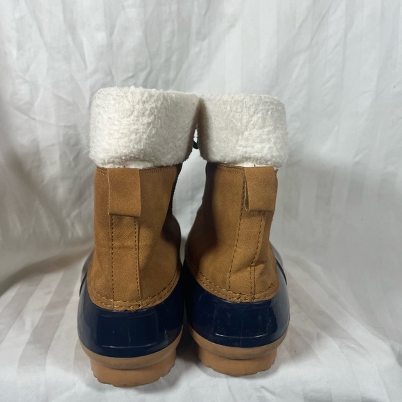 Women's Two-Tone Lace-Up Boots - Picture 6 of 14